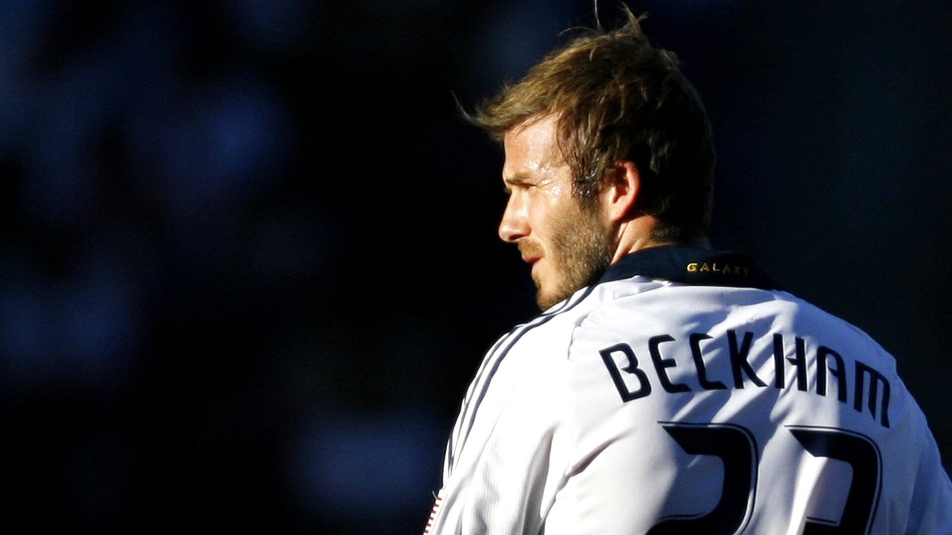 墨西哥球员在冰面滑铲,裁判都看傻了,墨西哥摔角为什么戴面具