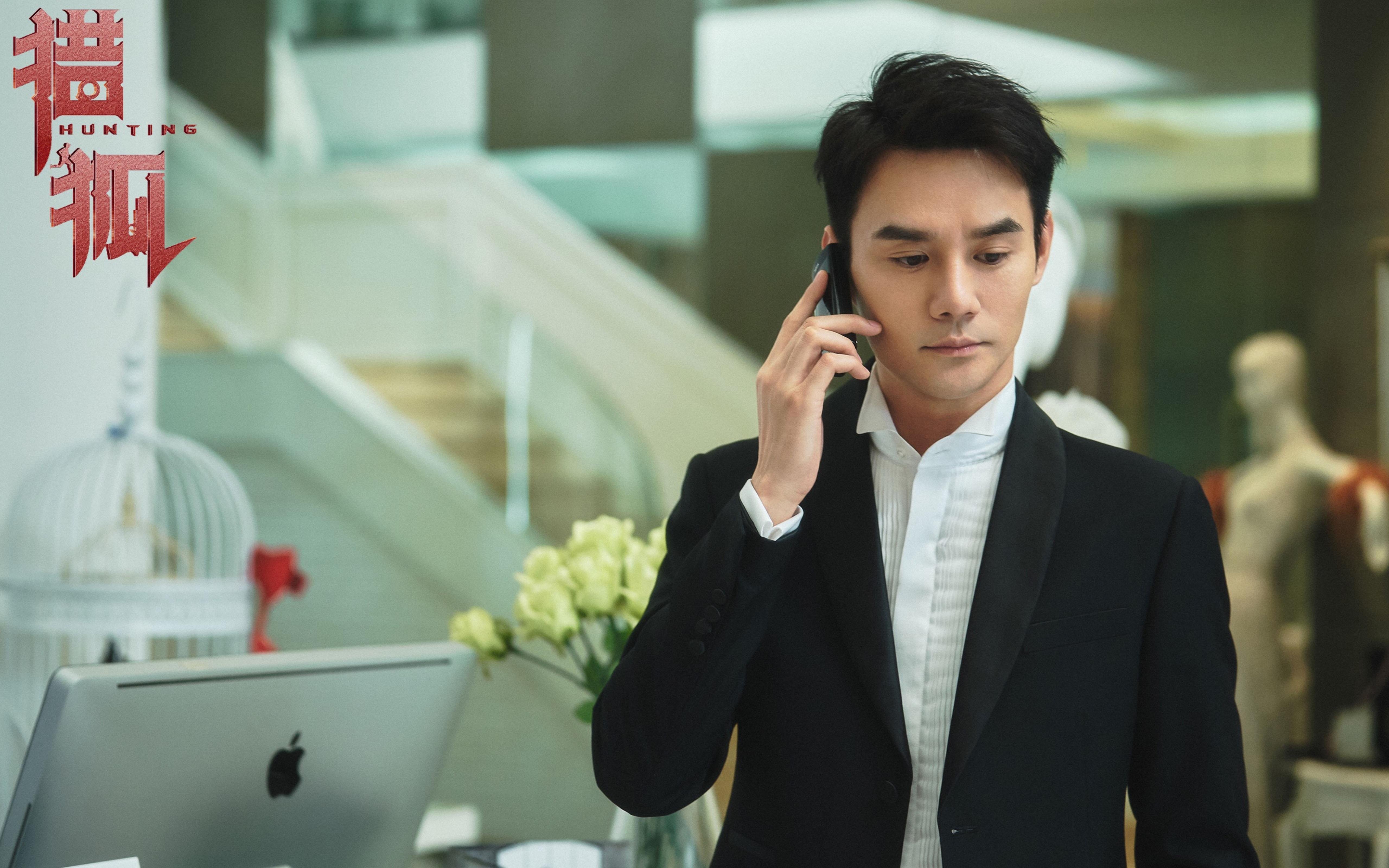 开云网页版登录入口-曼联前锋携手女友共游希腊，引发球迷争议，曼联前队长